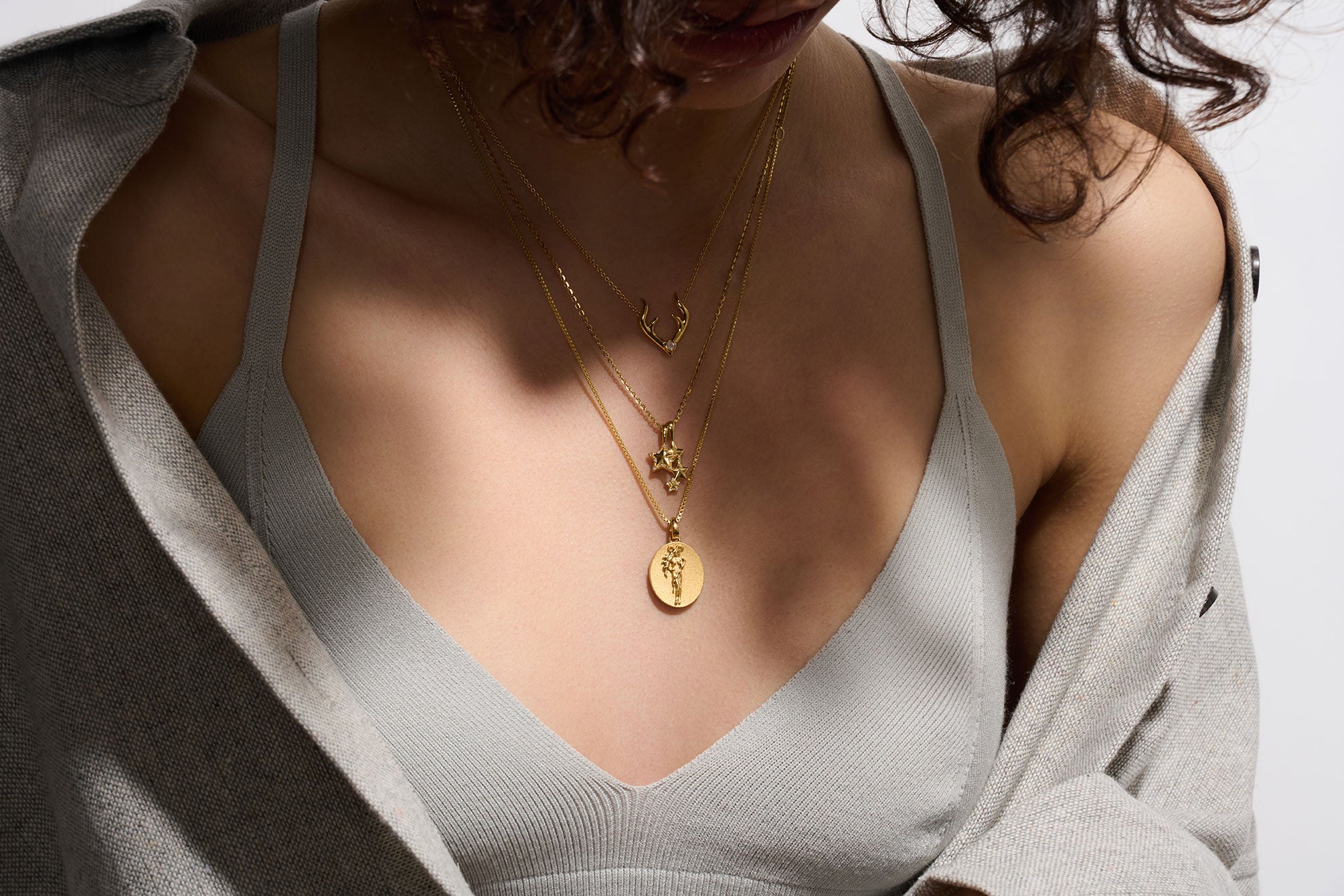 Your Gift Guide For The Bold and Ambitious Aries