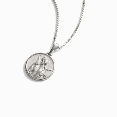 Mini round Artemis pendant on a box chain in silver