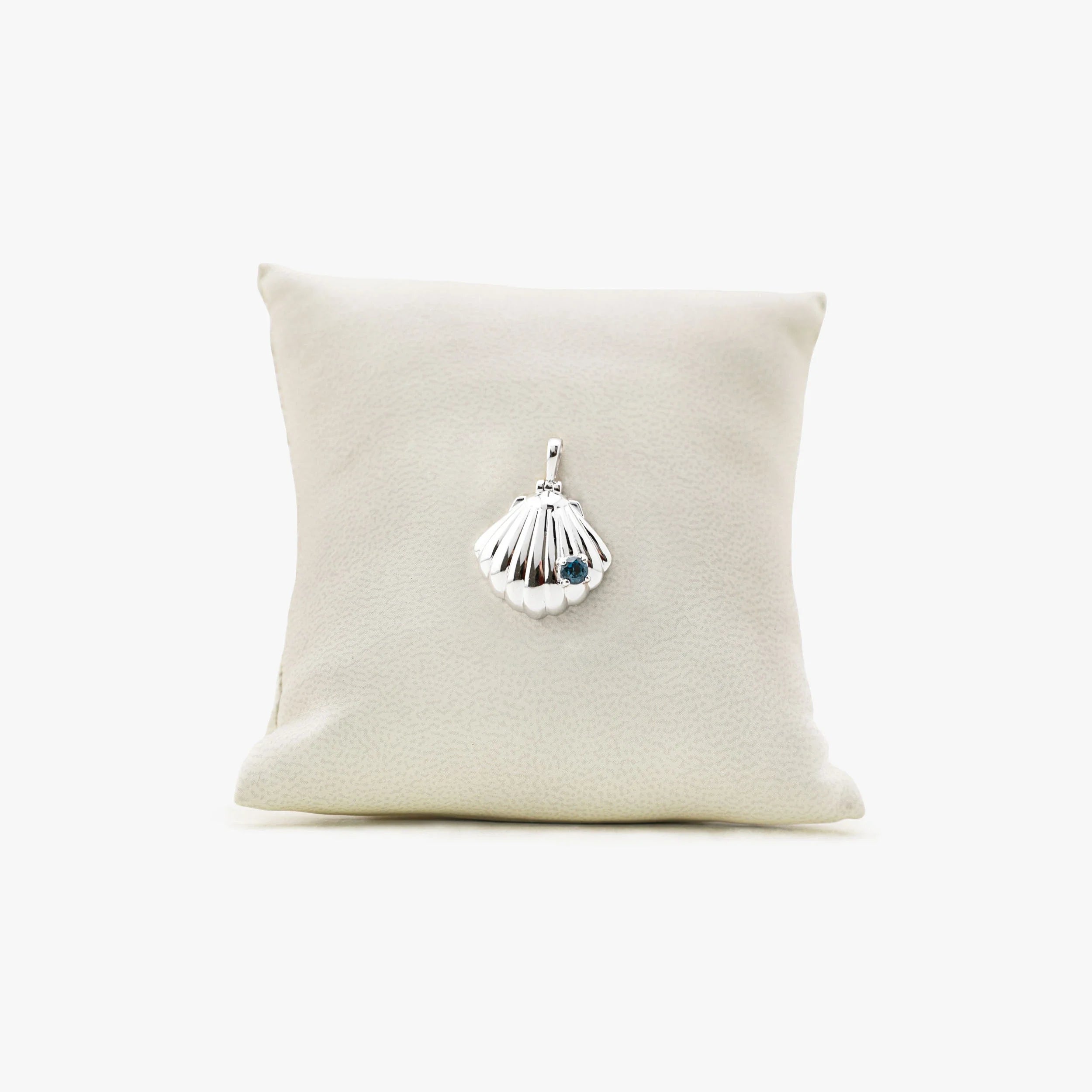 Awe Inspired Pendants 925 Sterling Silver Archive Shell Pendant-Fam