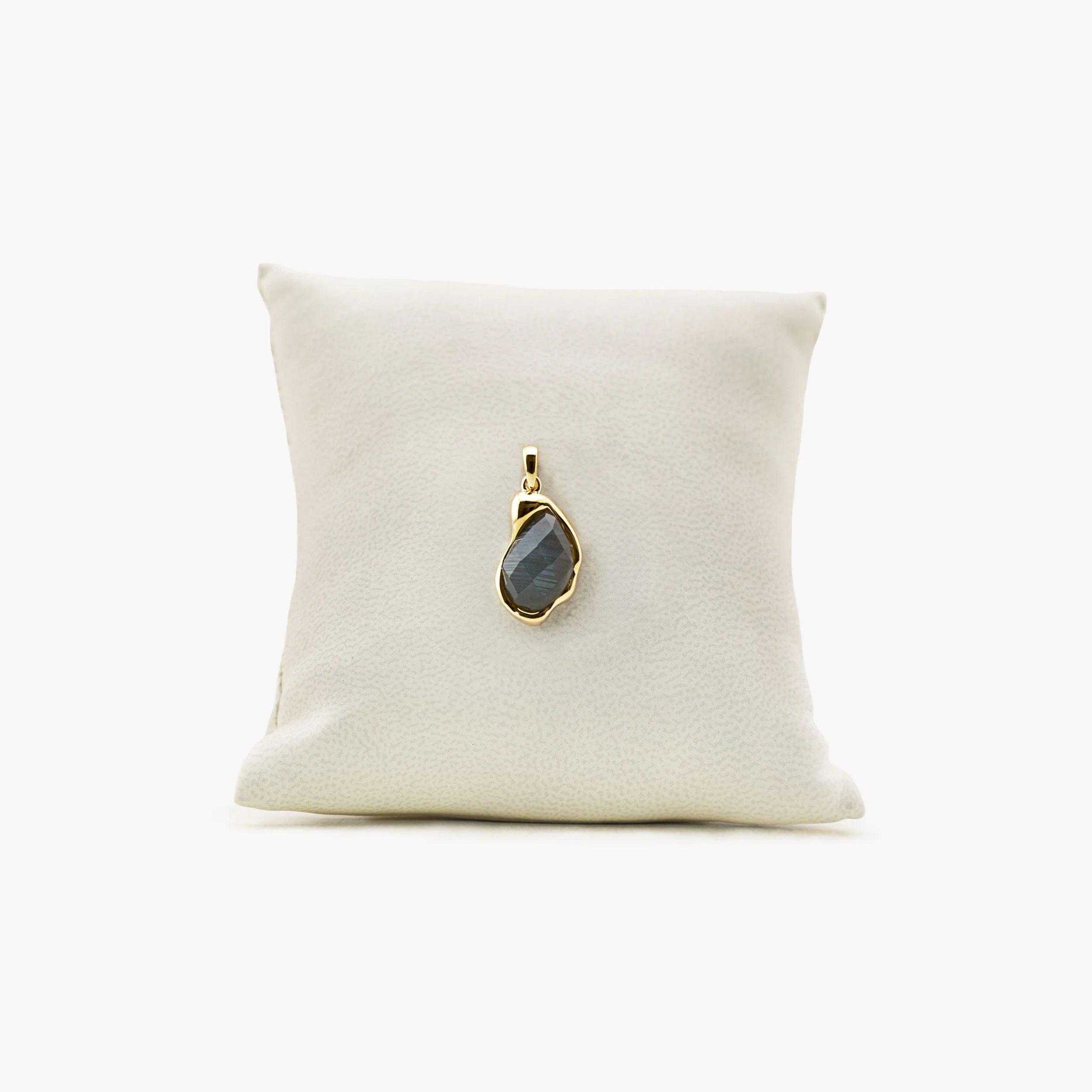 Awe Inspired Pendants 14K Gold Vermeil / Labradorite Archive Molten Gemstone-Fam
