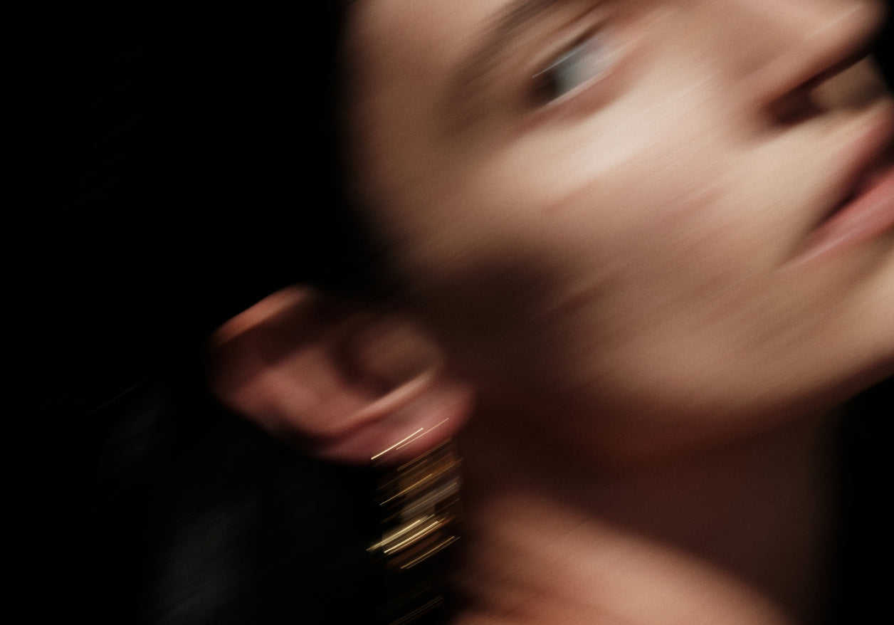 In-grid promotional content