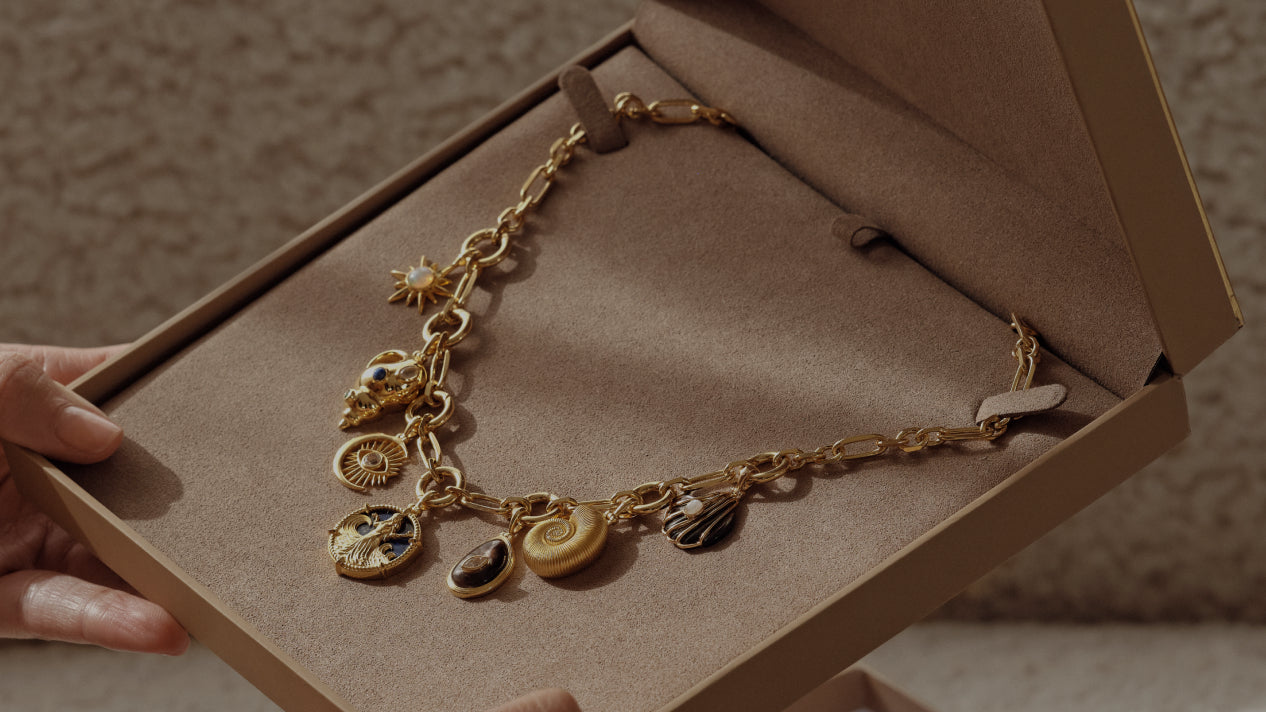 In-grid promotional content