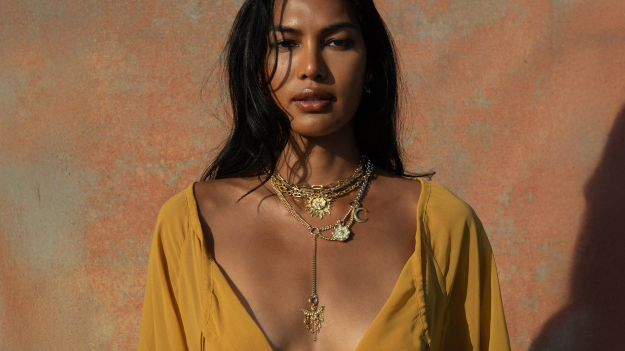 In-grid promotional content