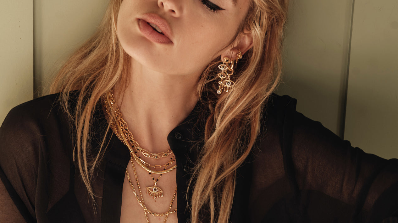 In-grid promotional content