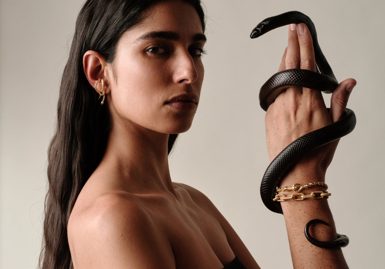 In-grid promotional content