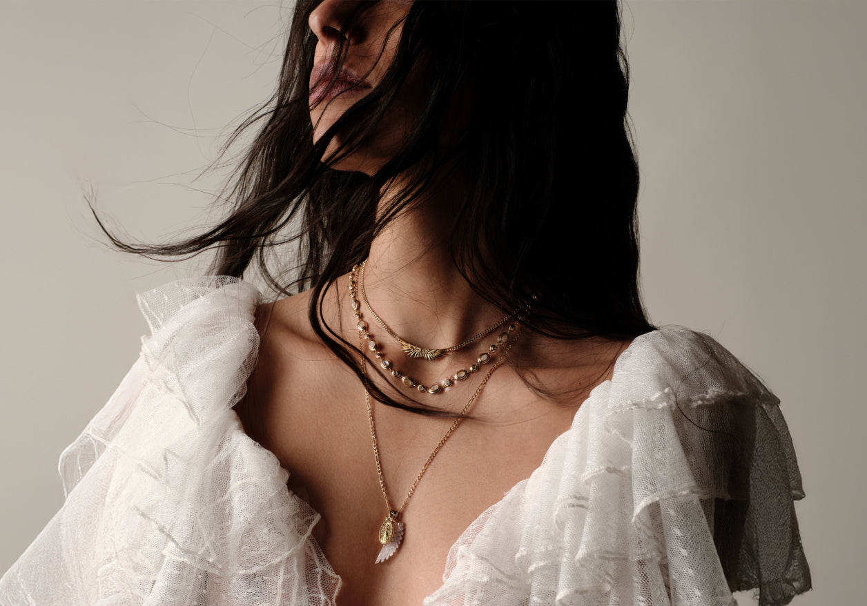 In-grid promotional content