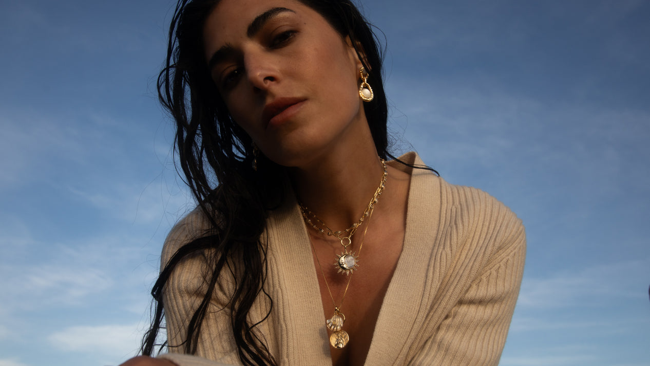 In-grid promotional content