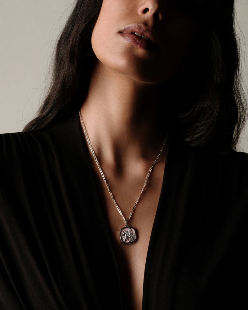 Awe Inspired Necklaces Thin Figaro Chain