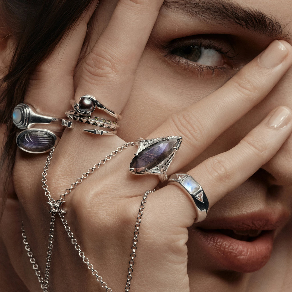 Awe Inspired Rings PM: SE Raven Talon Ring