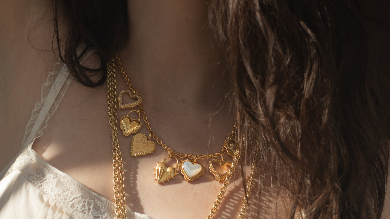 In-grid promotional content