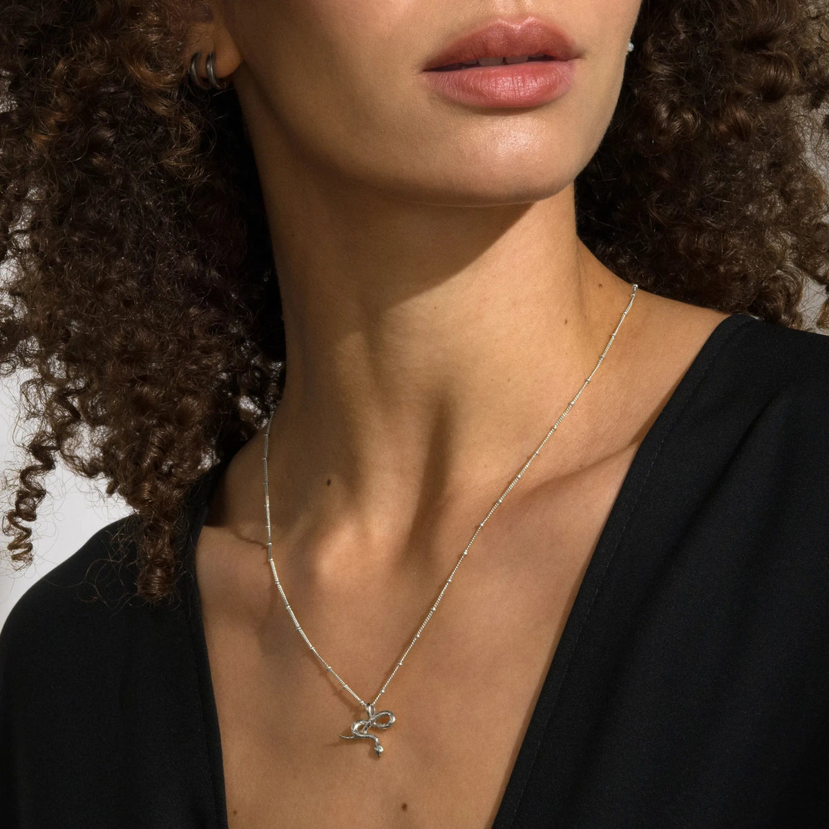 Awe Inspired Necklaces Emerald Eye Snake Necklace