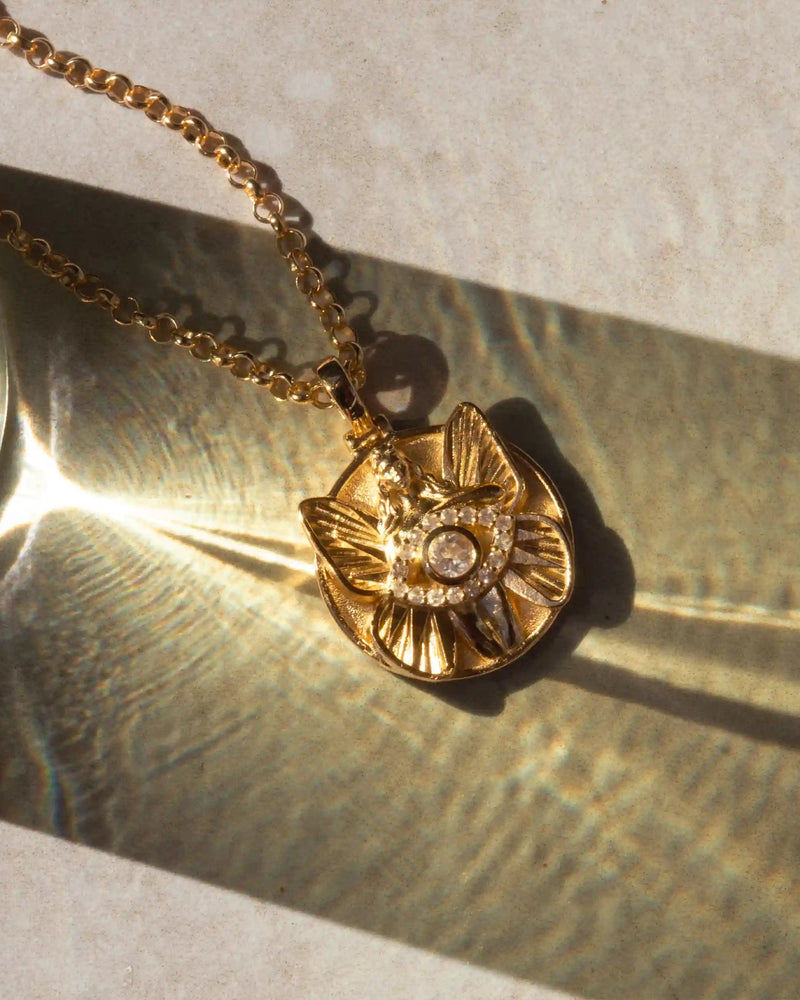 Awe Inspired Necklaces Eye of Psyche Halo Necklace Set