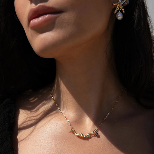 Awe Inspired  Necklaces Sea Siren Pearl Necklace