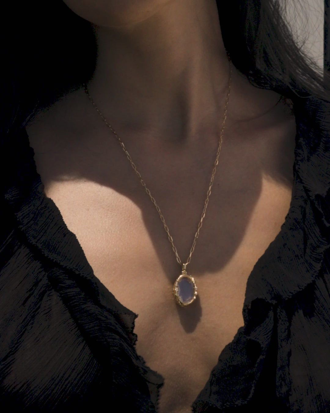 【PondPhuwin】MYSTIC LOCKET Mystic Portal Locket Necklace – Awe Inspired
